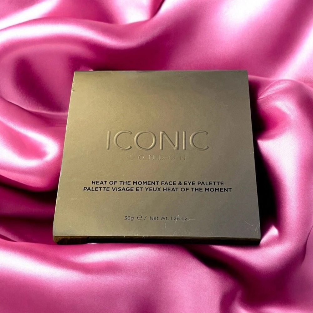 ICONIC London Gold Eyeshadow Palette